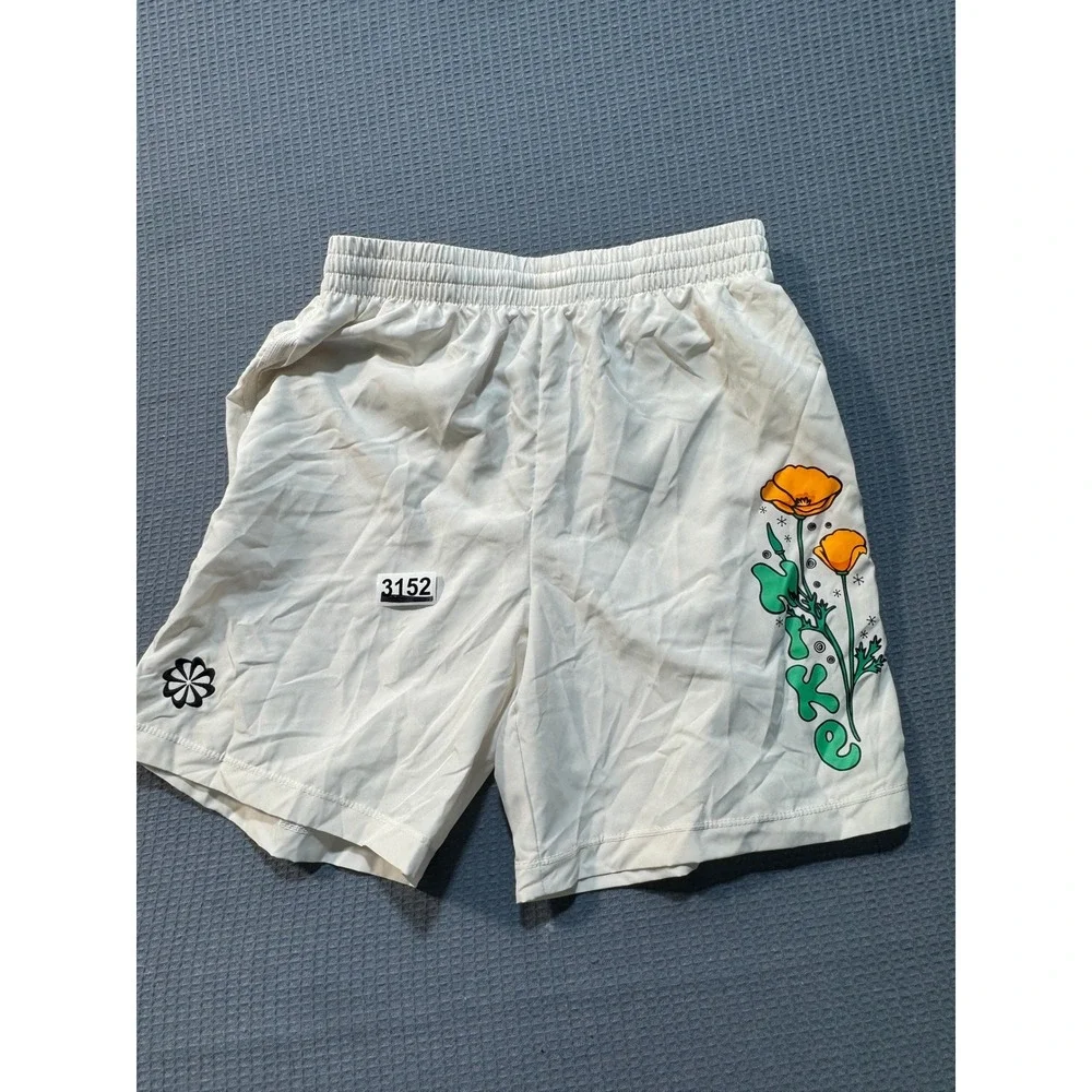 Nike Training Shorts Kids Large White
